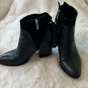 Black Leather Block Heel Ankle Boots - Women's